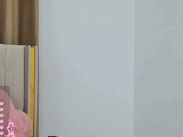 EmilyNovaa's BongaCams show and profile