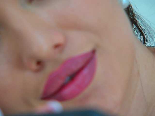 Sex chat gratuit in direct cu EmilyNovaa pe BongaCams
