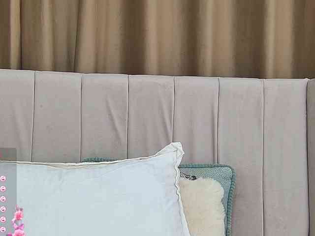 EmilyNovaa EmilyNovaa