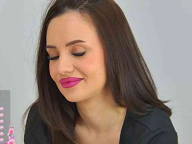 EmilyNovaa EmilyNovaa