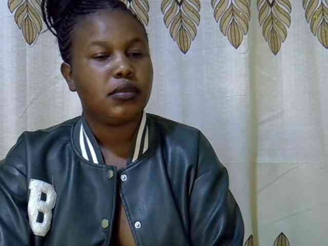 Sweettmee0 webcam