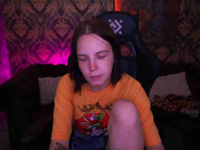 SpicyyDoll webcam