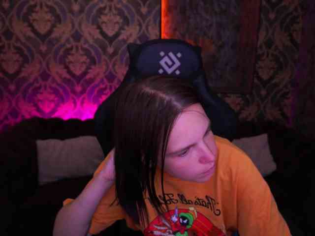 SpicyyDoll webcam