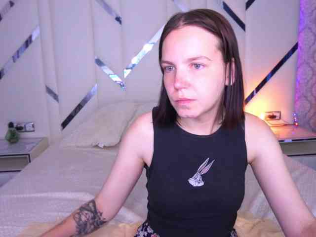 SpicyyDoll webcam