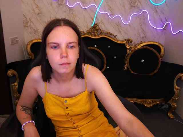 SpicyyDoll webcam