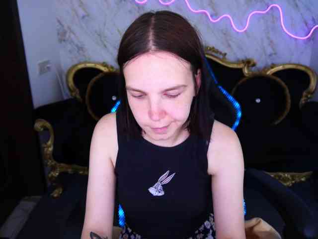 SpicyyDoll webcam