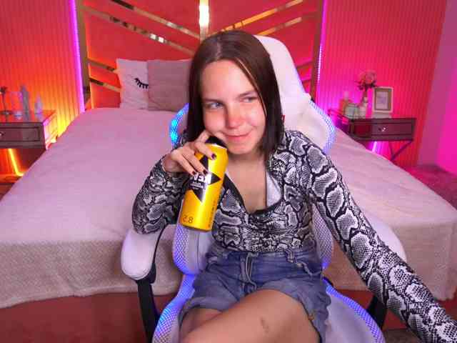 SpicyyDoll webcam
