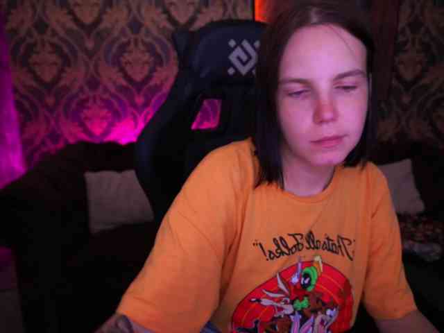 SpicyyDoll webcam