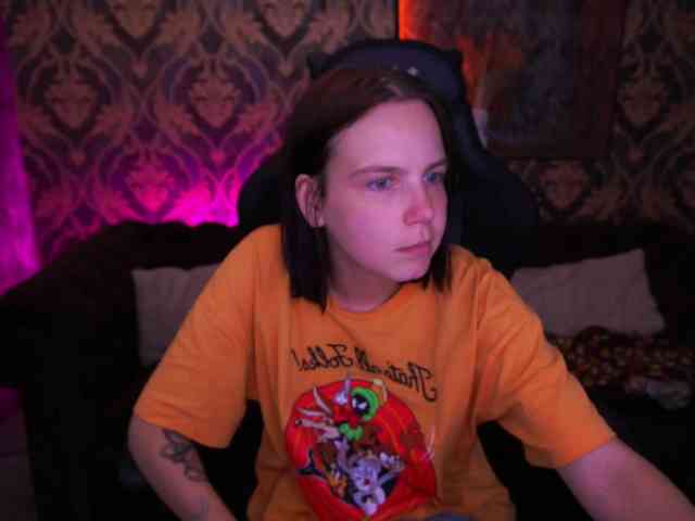 SpicyyDoll webcam