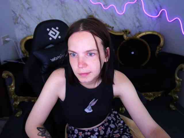 SpicyyDoll webcam