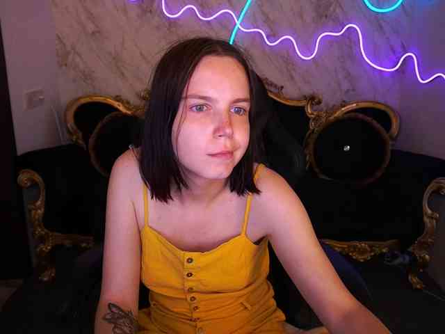 SpicyyDoll webcam