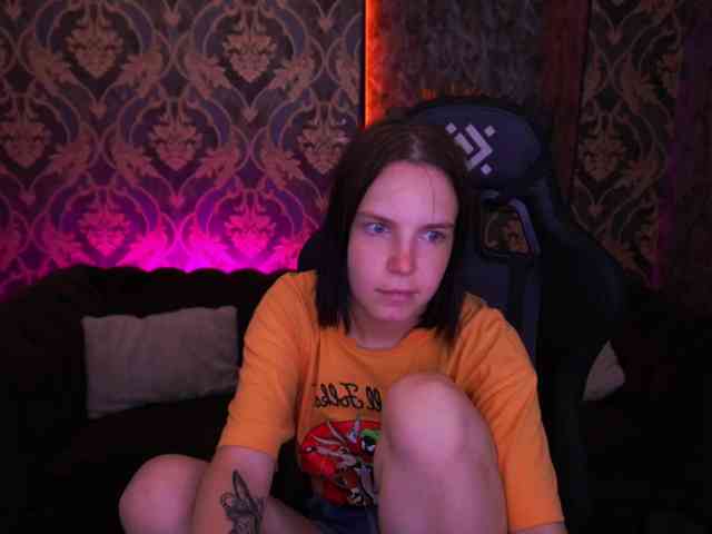 SpicyyDoll webcam