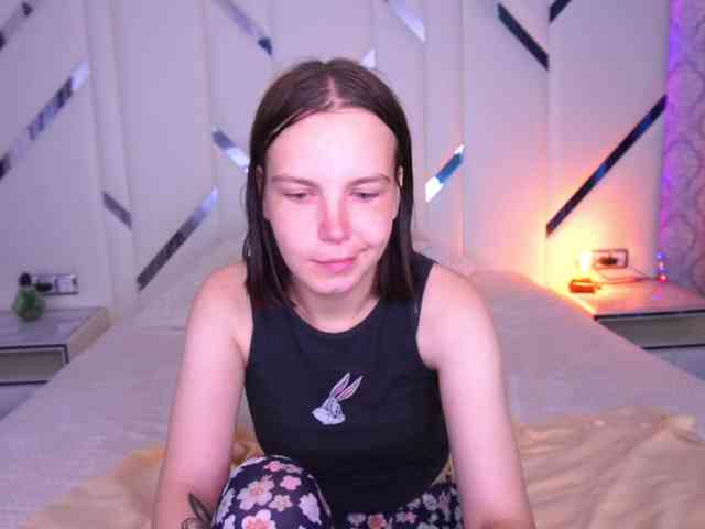SpicyyDoll webcam