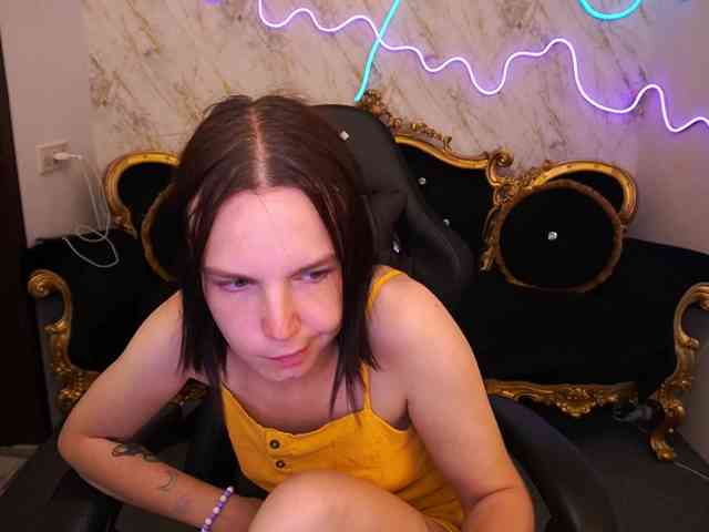 SpicyyDoll webcam