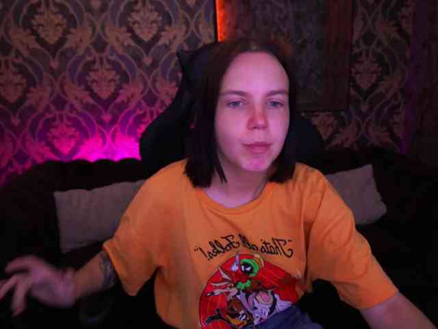 SpicyyDoll webcam