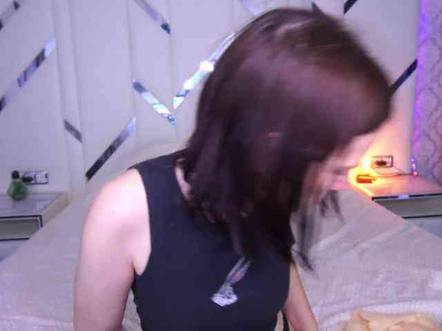 SpicyyDoll webcam