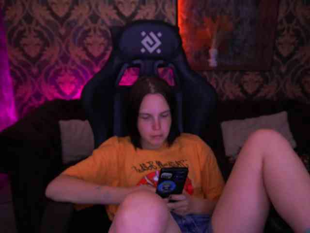 SpicyyDoll webcam