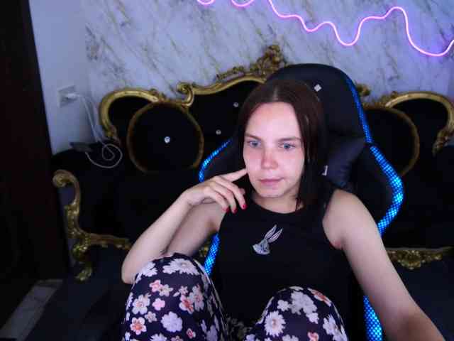 SpicyyDoll webcam