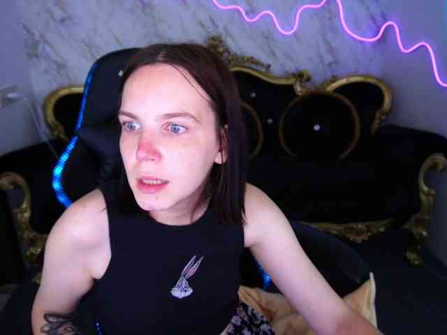 SpicyyDoll webcam