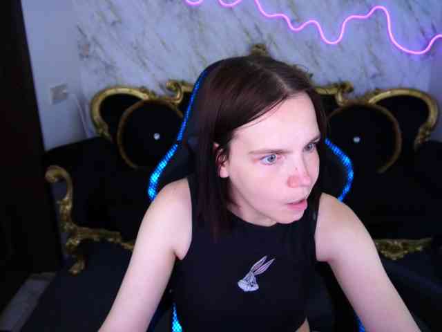 SpicyyDoll webcam
