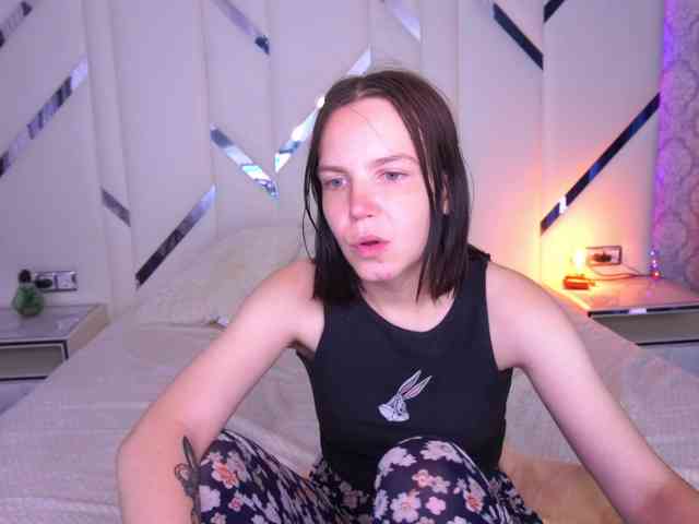 SpicyyDoll webcam