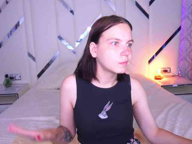 SpicyyDoll webcam