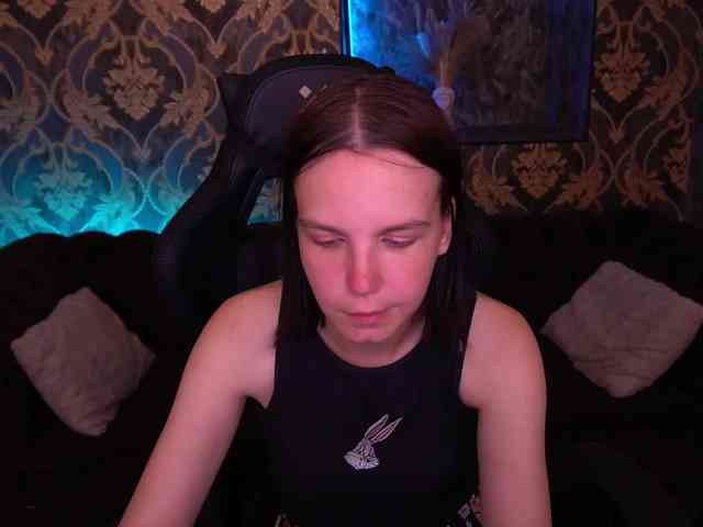 SpicyyDoll webcam