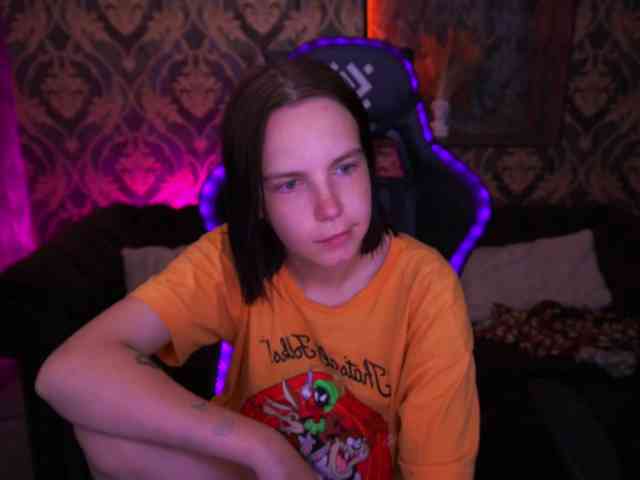SpicyyDoll webcam