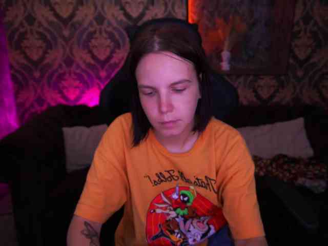 SpicyyDoll webcam
