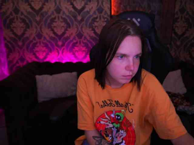 SpicyyDoll webcam