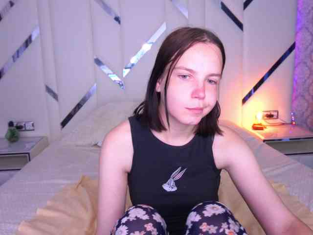 SpicyyDoll webcam