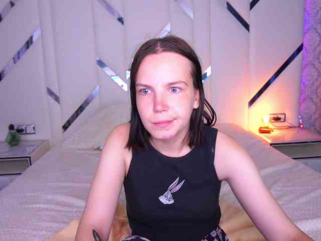 SpicyyDoll webcam