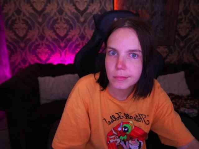 SpicyyDoll webcam