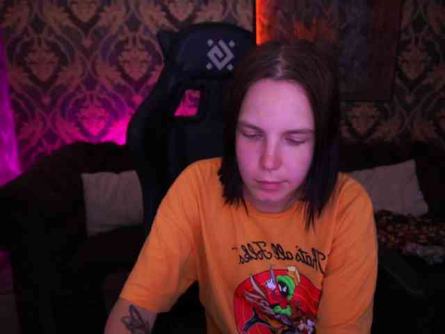 SpicyyDoll webcam