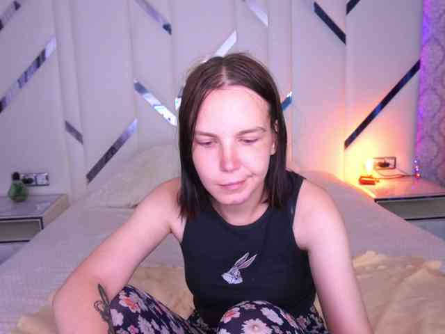 SpicyyDoll webcam