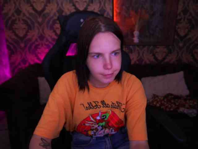 SpicyyDoll webcam