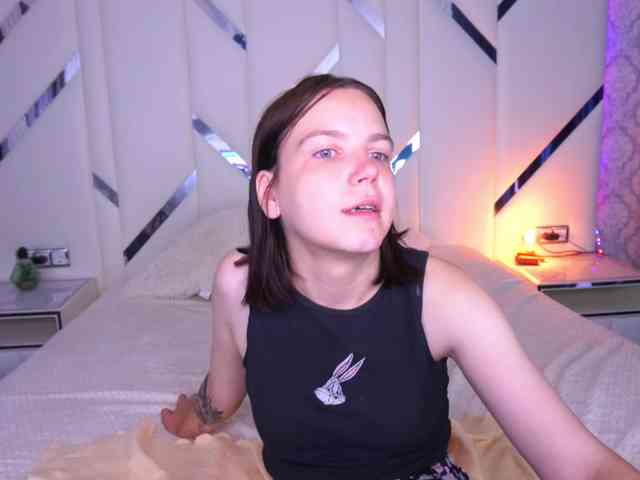 SpicyyDoll webcam