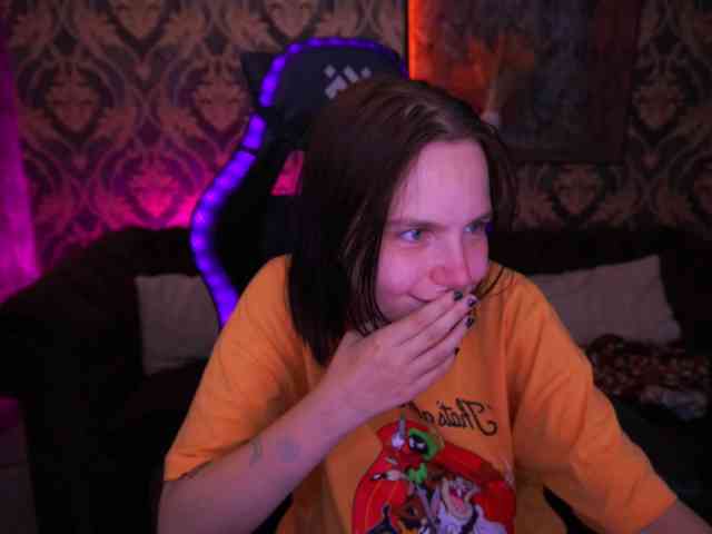 SpicyyDoll webcam