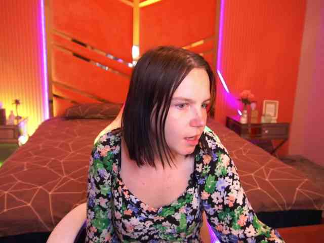 SpicyyDoll webcam