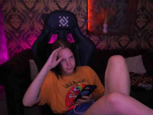 SpicyyDoll webcam