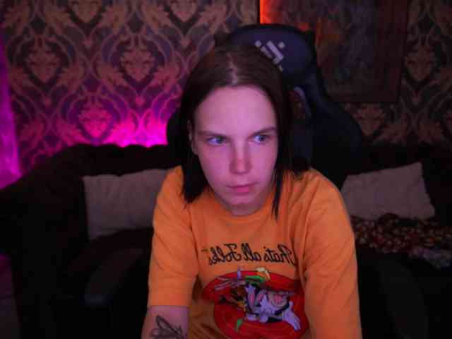 SpicyyDoll webcam