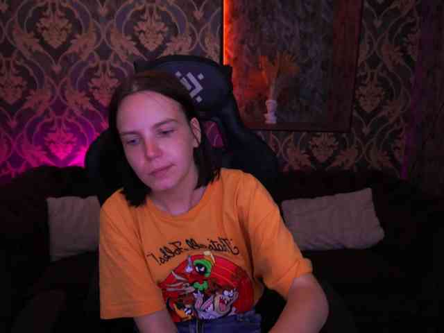 SpicyyDoll webcam