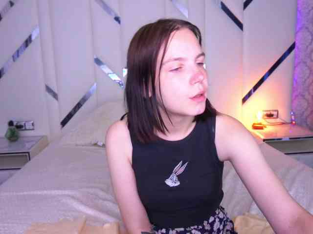 SpicyyDoll webcam