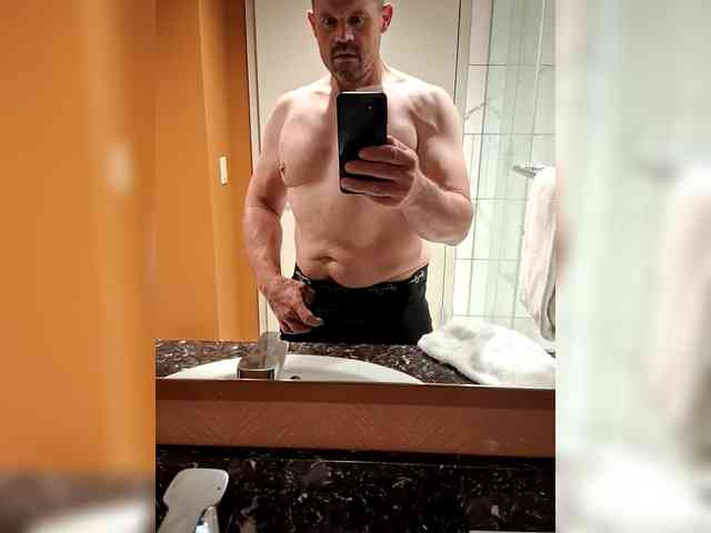 PRETTYCOCK1