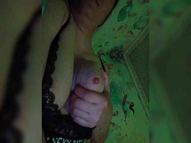 KiraSex webcam