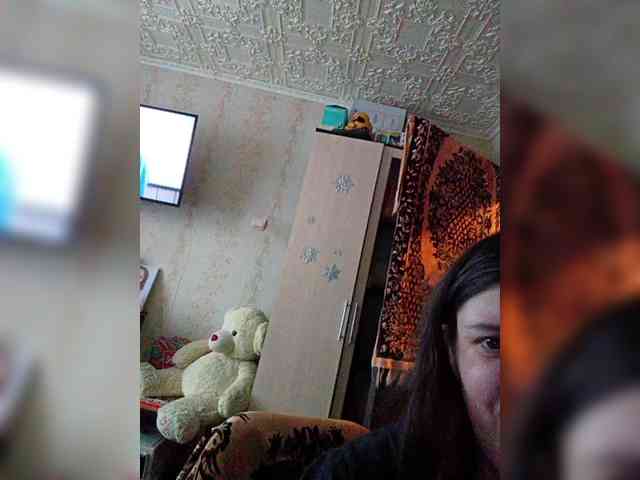 KiraSex webcam