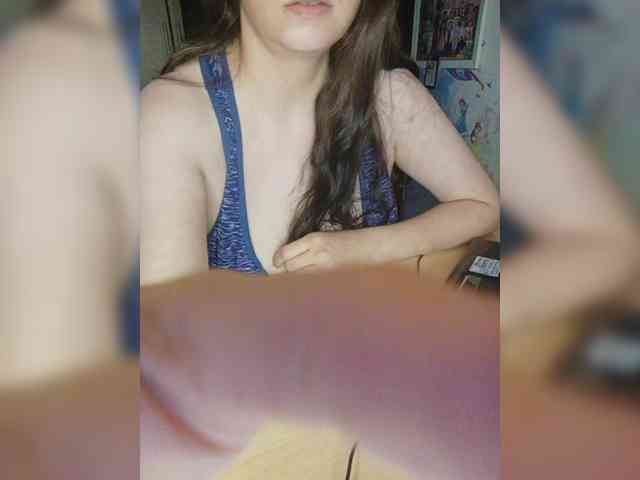 KiraSex webcam