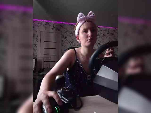 MickroMira-1 Live Webcam on BongaCams