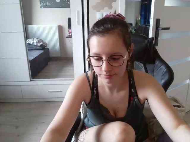 ElianaFlirt webcam