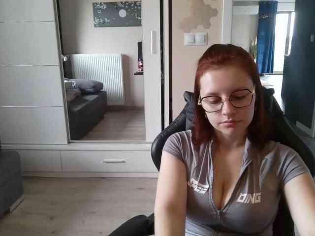 ElianaFlirt webcam